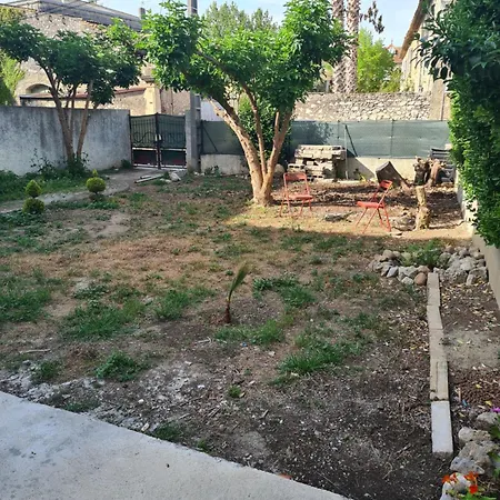 Renove Avec Jardin Apartment