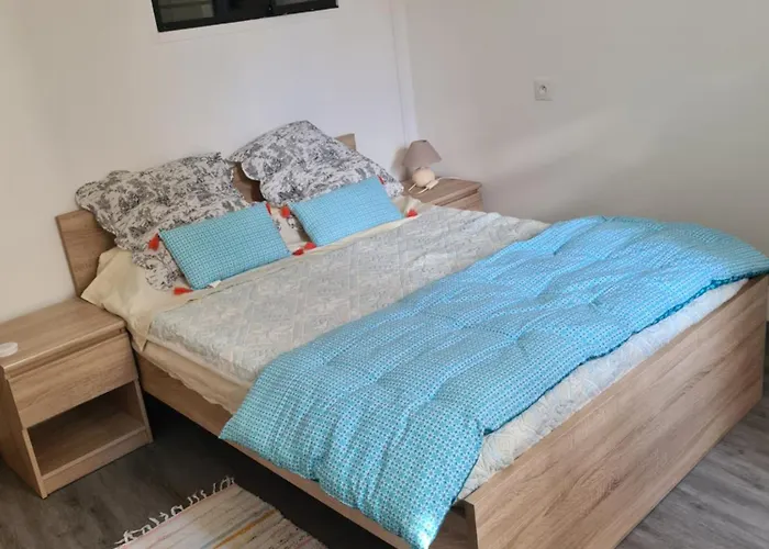 Renove Avec Jardin Apartman Cuxac-dʼAude